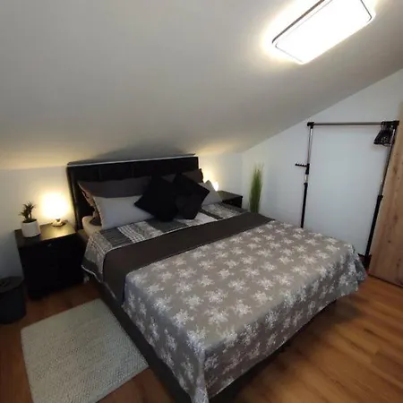 Apartment Brand New 4 Stars *