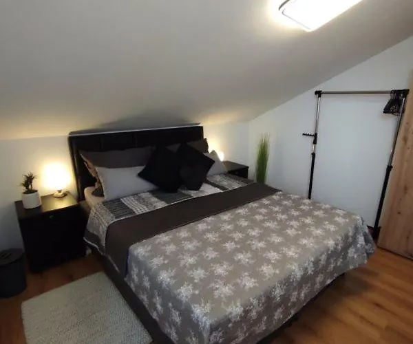 Apartment Brand New 4 Stars *
